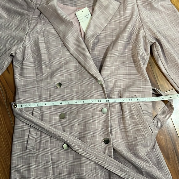 Hot & Delicious mauve pink plaid trench coat, size large, NWT. - Picture 11 of 13